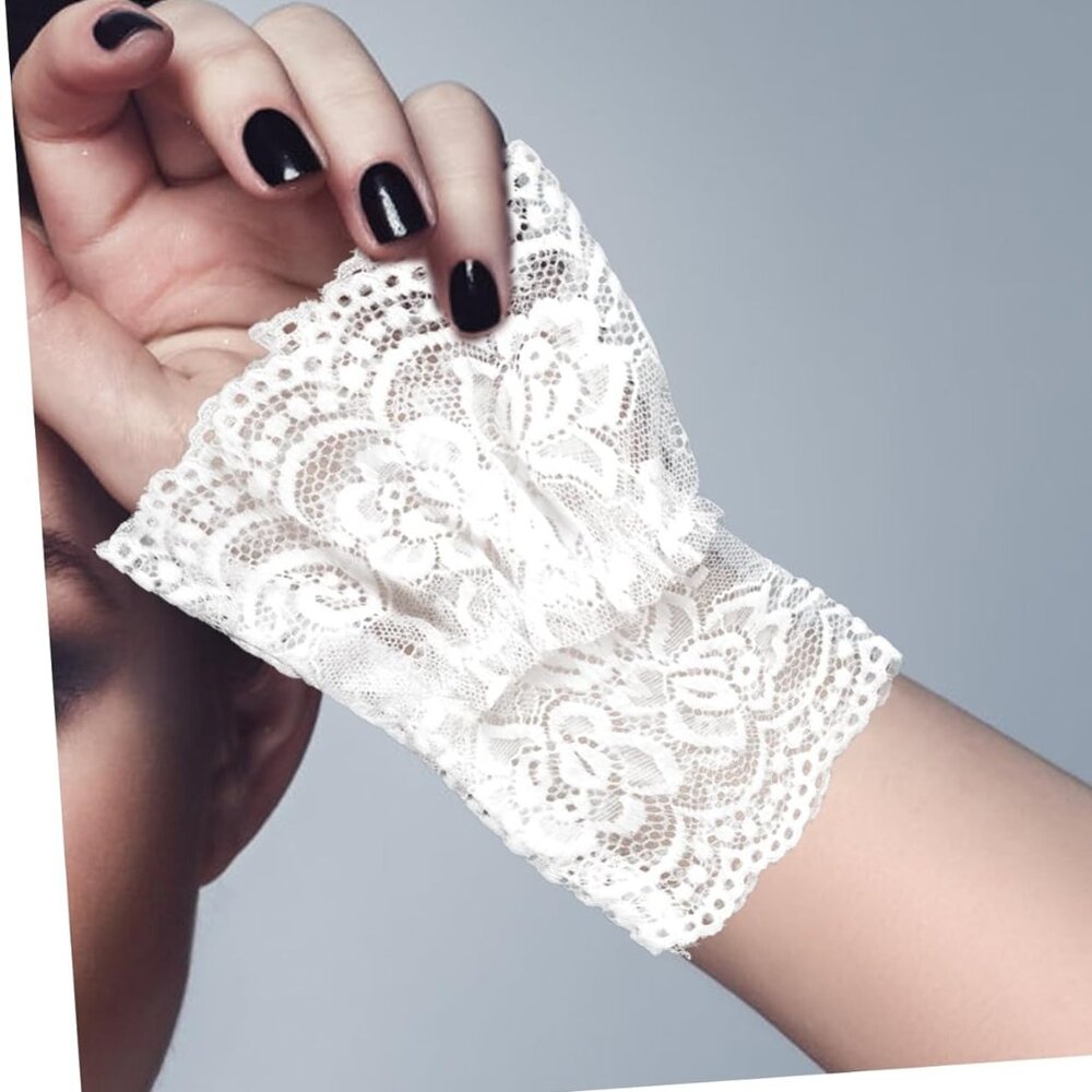 Lace Trim Manicure Art Gloves